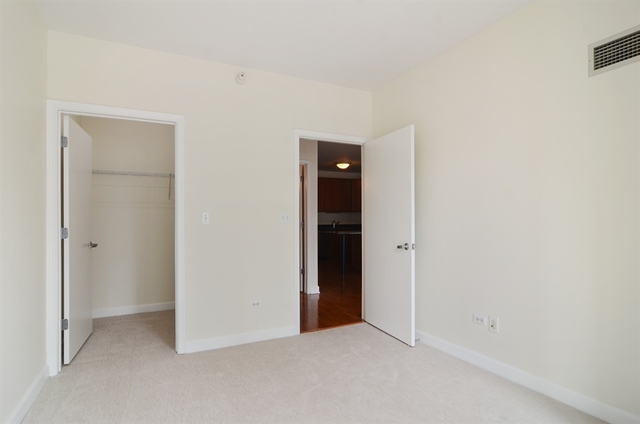 1101 South State Street, Unit 601 Chicago, IL 60605 - Photo 6 of 8