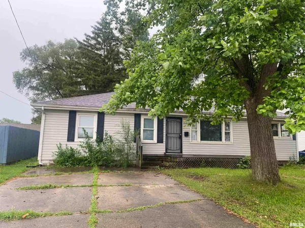 $105,000 | 2240 North Sheridan Road, Peoria, IL 61604