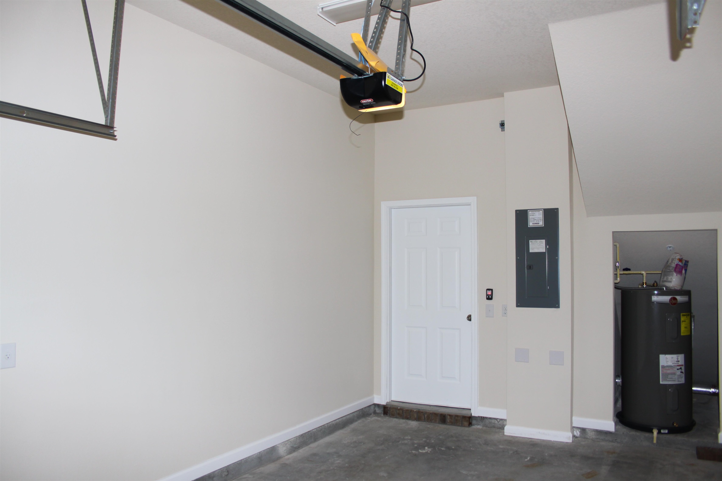 811 Golden Lake Loop St. Augustine, FL 32084 - Photo 8 of 20 a view of a mirror