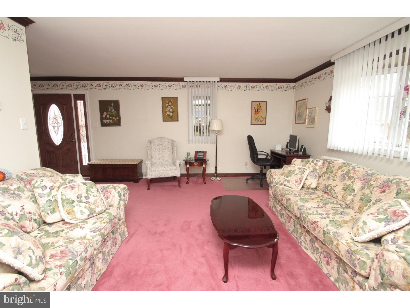 11959 Dumont Road Philadelphia, PA 19116 - Photo 4 of 25 Gallery Image 4