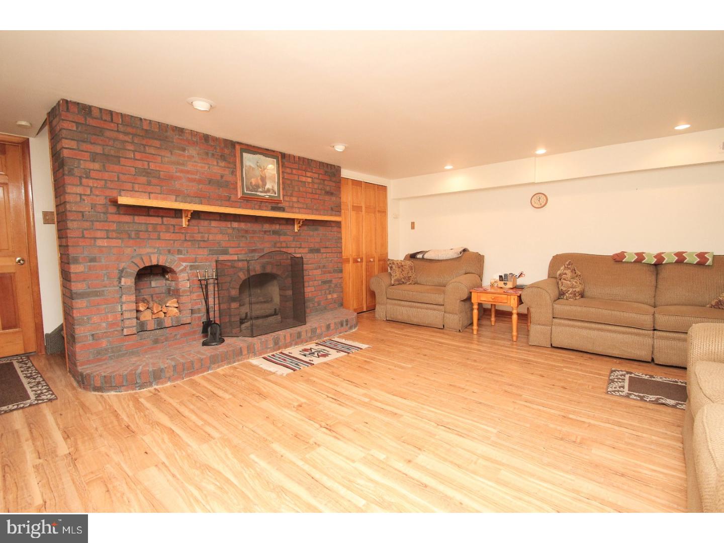 11959 Dumont Road Philadelphia, PA 19116 - Photo 10 of 25 Gallery Image 10