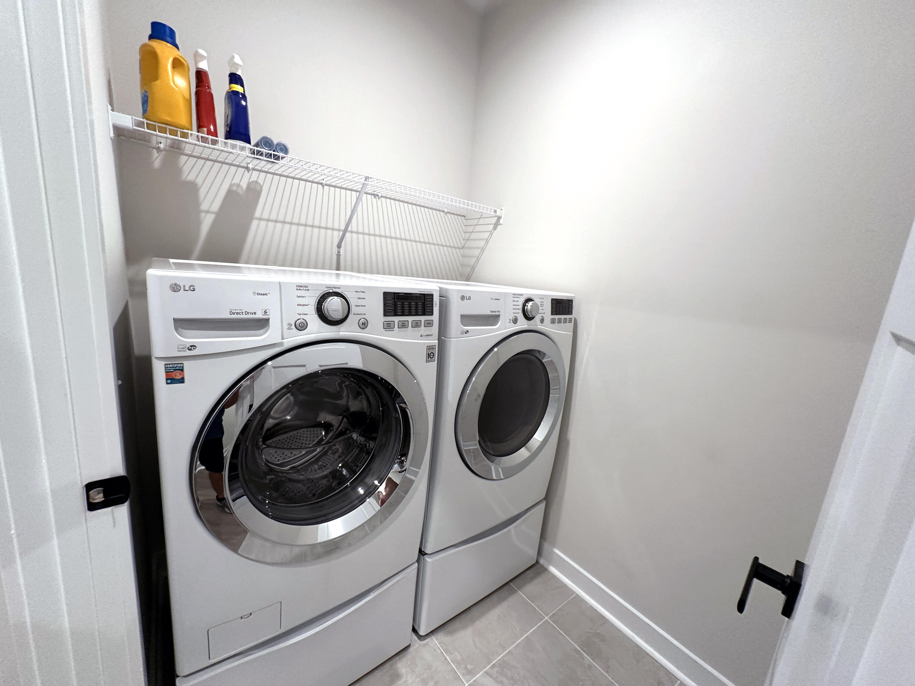983 Awendaw Lakes Boulevard Awendaw, SC 29429 - Photo 45 of 64 Laundry Room