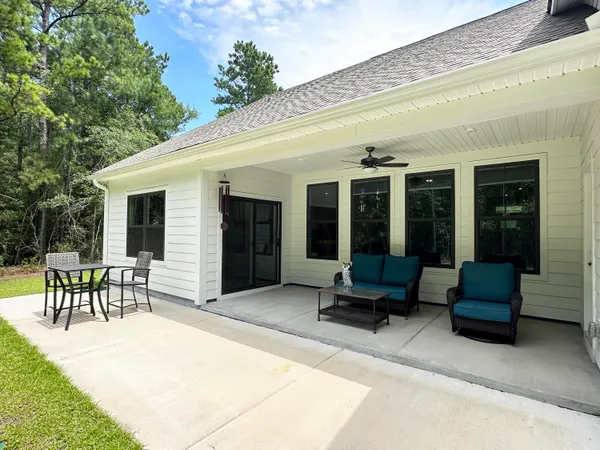 $819,900 | 983 Awendaw Lakes Boulevard, Awendaw, SC 29429