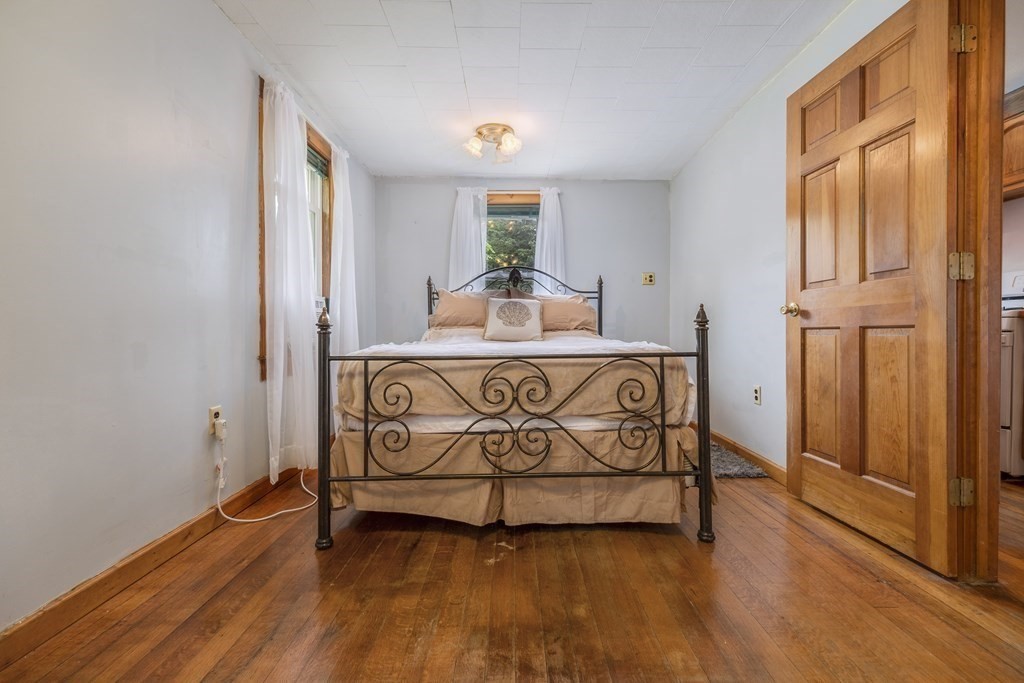 7 Chestnut Road Norfolk, MA 02056 - Photo 12 of 30 Gallery Image 12