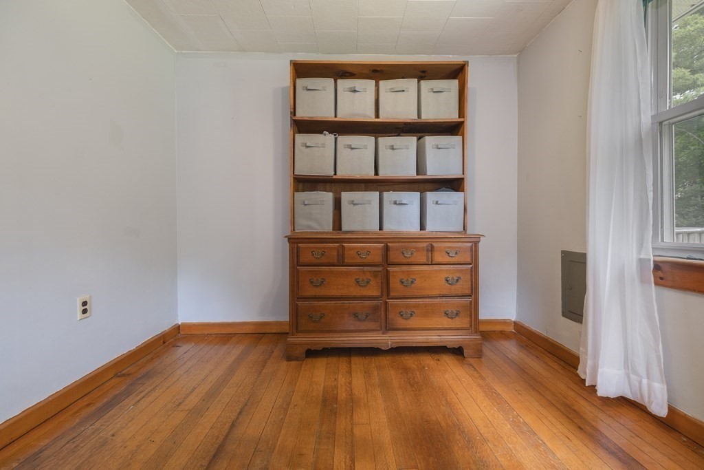 7 Chestnut Road Norfolk, MA 02056 - Photo 13 of 30 Gallery Image 13