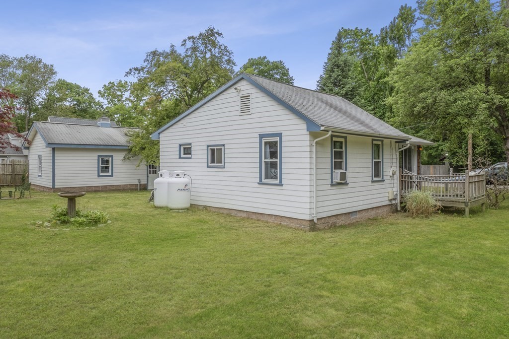 7 Chestnut Road Norfolk, MA 02056 - Photo 19 of 30 Gallery Image 19