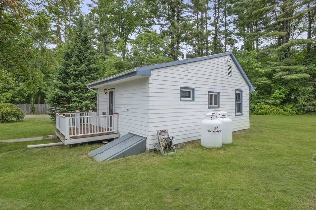 7 Chestnut Road Norfolk, MA 02056 - Photo 20 of 30 Gallery Image 20