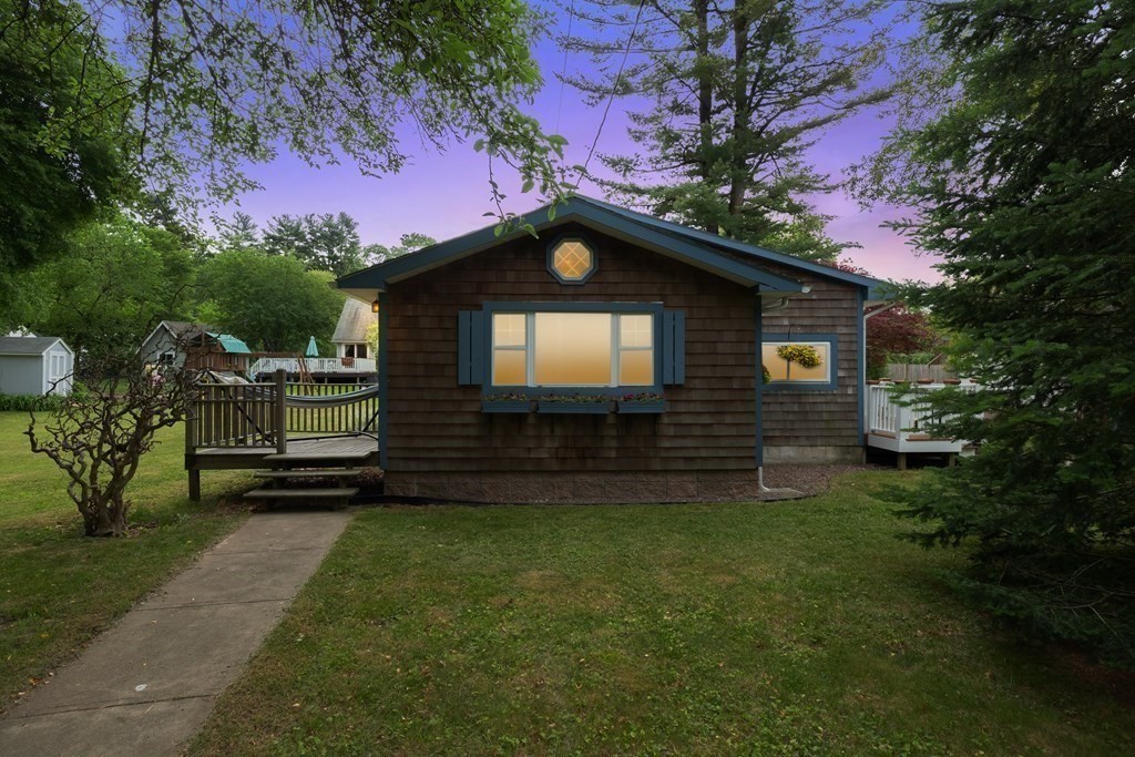 7 Chestnut Road Norfolk, MA 02056 - Photo 24 of 30 Gallery Image 24