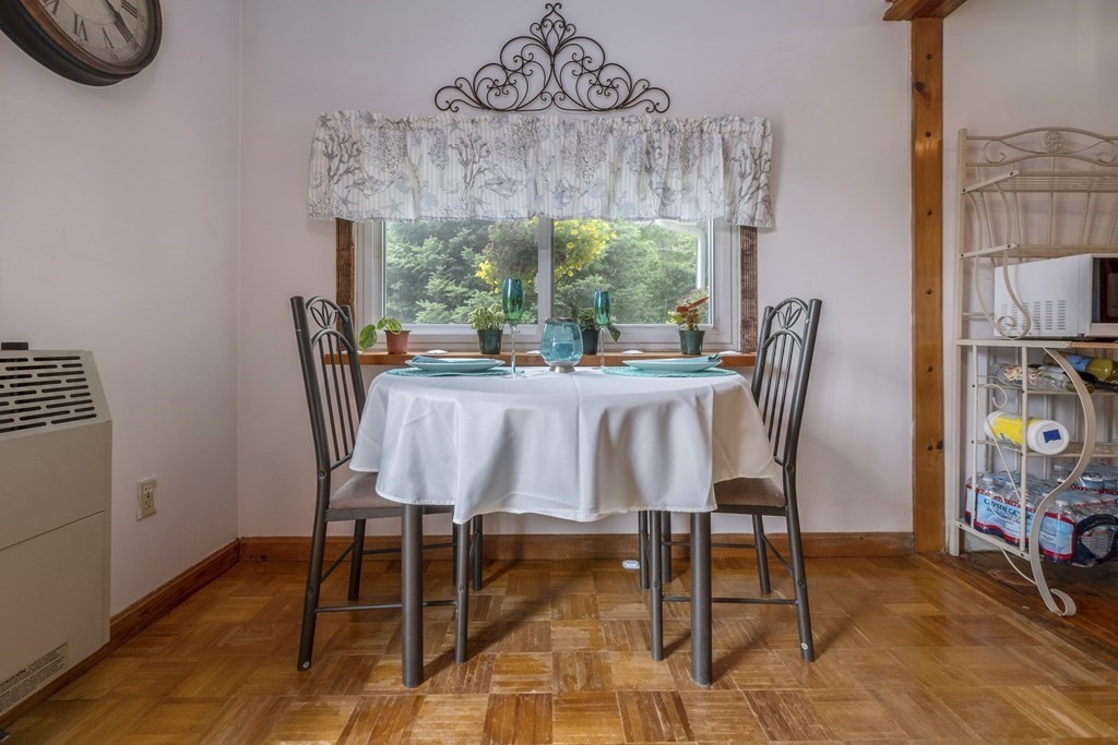 7 Chestnut Road Norfolk, MA 02056 - Photo 6 of 30 Gallery Image 6