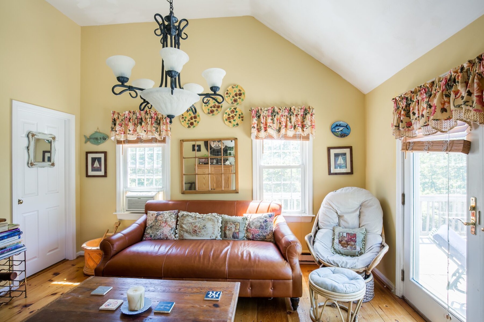 44 West Farm Road West Tisbury, MA 02568 - Photo 6 of 10 Gallery Image 6
