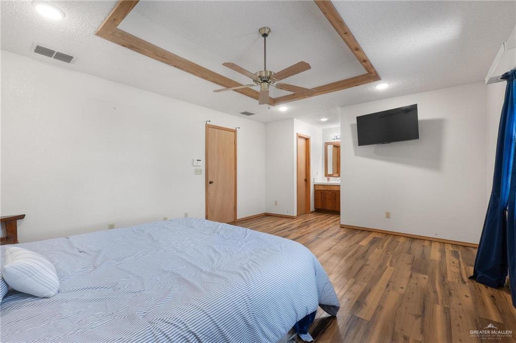 401 South Parker Road La Feria, TX 78559 - Photo 19 of 34
