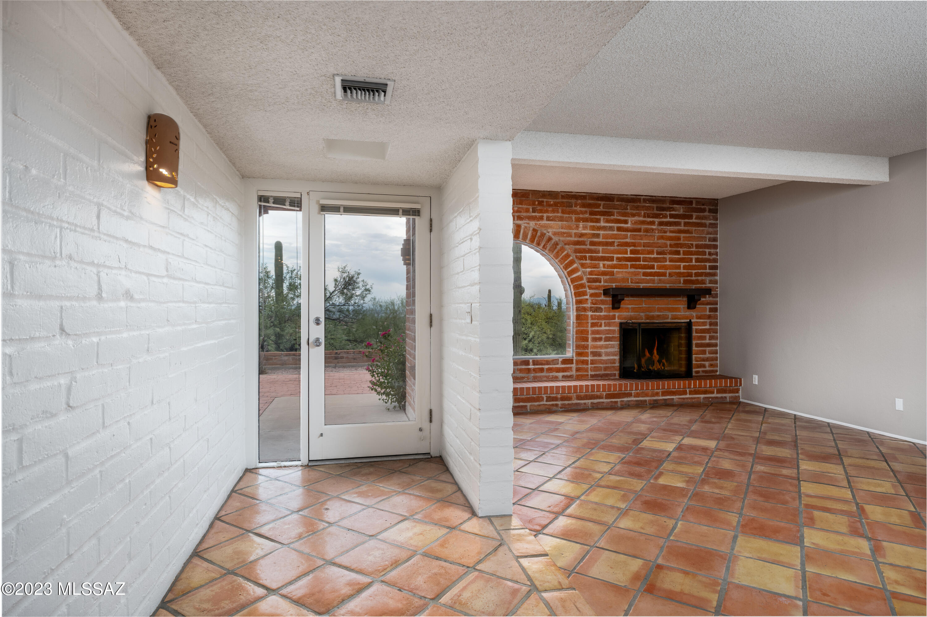 6942 North Table Mountain Road Tucson, AZ 85718 - Photo 12 of 43