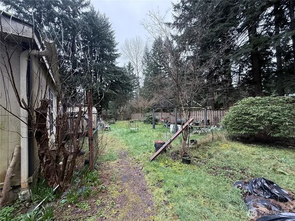 $230,000 | 12417 207th Avenue East, Bonney Lake, WA 98391