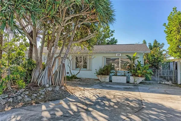 $2,200 | 42 4th Street, Bonita Springs, FL 34134