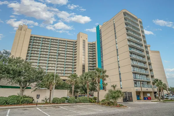 $301,500 | 201 74th Avenue North, Unit 2645/2646, Myrtle Beach, SC 29572