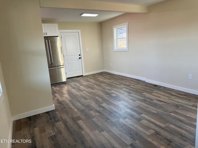 $209,900 | 400 Collins Street, Loudon, TN 37774