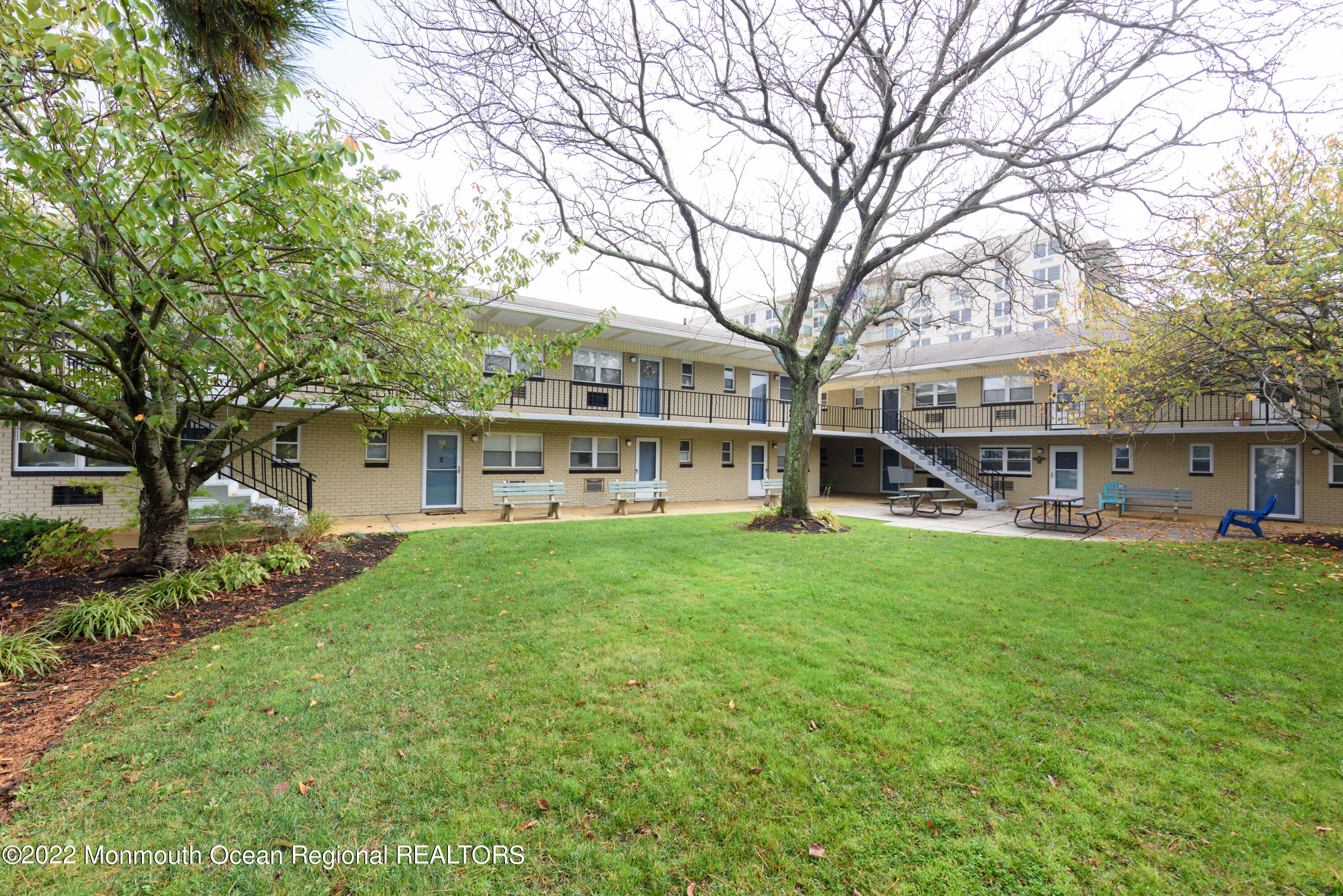 455 Ocean Boulevard, Unit 26 Long Branch, NJ 07740 - Photo 11 of 11 courtyard