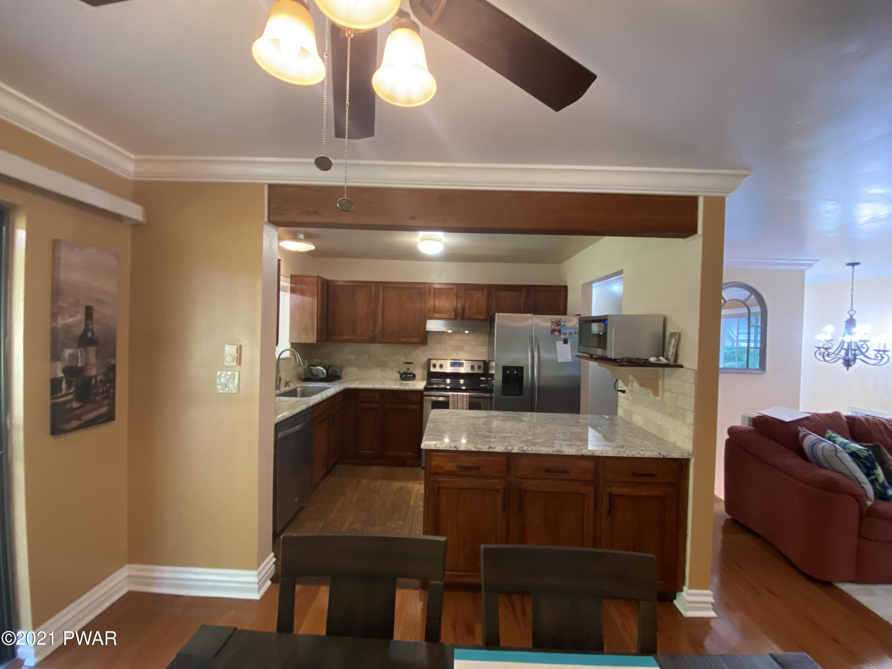 118 Weasel Road Dingmans Ferry, PA 18328 - Photo 8 of 31 Kitchen