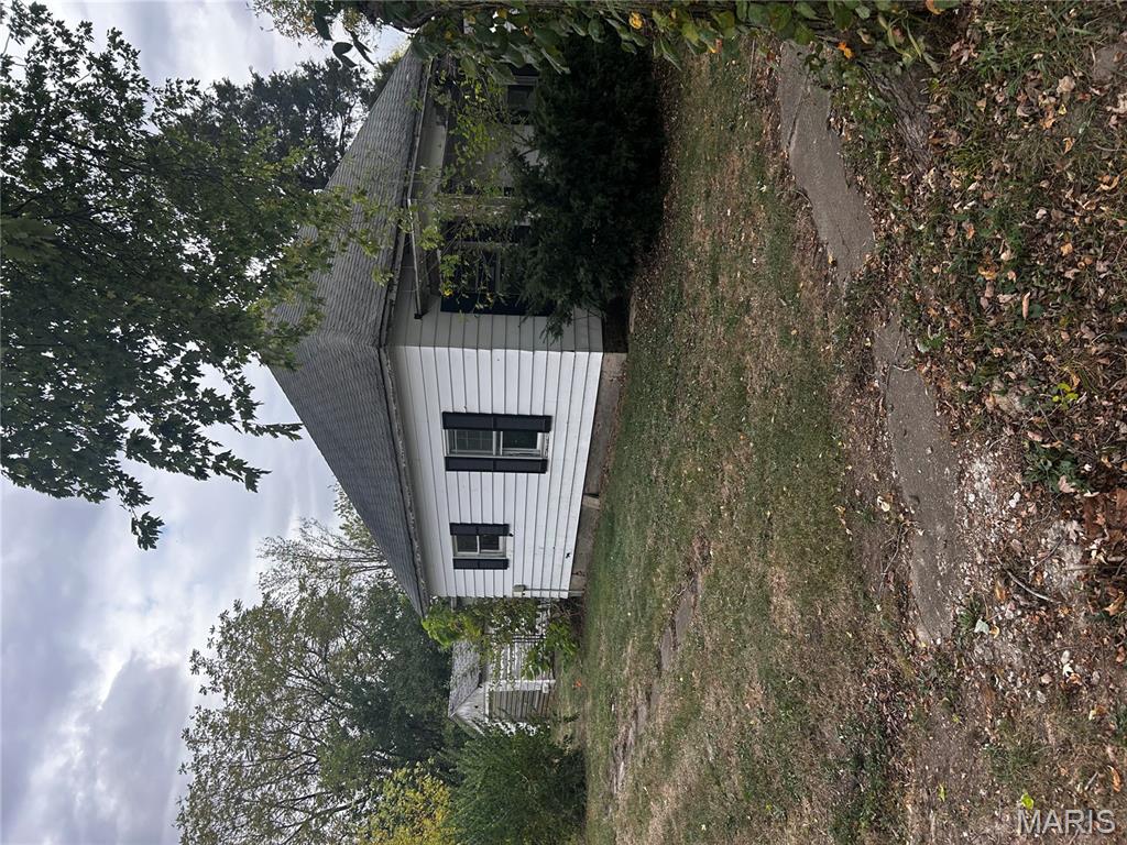 529 North 2nd Street Witt, IL 62094 - Photo 2 of 51