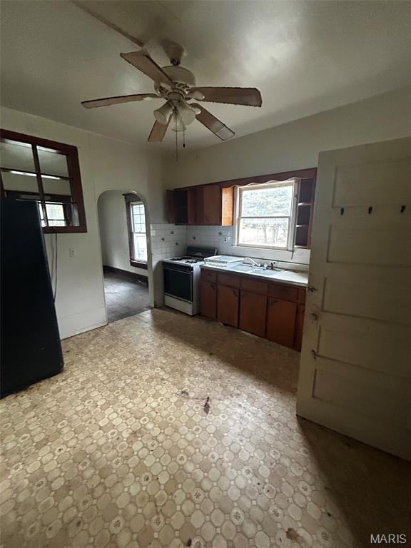 529 North 2nd Street Witt, IL 62094 - Photo 28 of 51