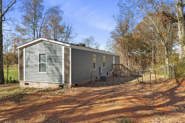 $195,000 | 148 Dean Road, Westminster, SC 29693