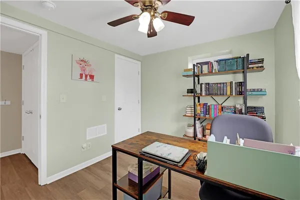 $182,000 | 705 North Adams Avenue, Knob Noster, MO 65336