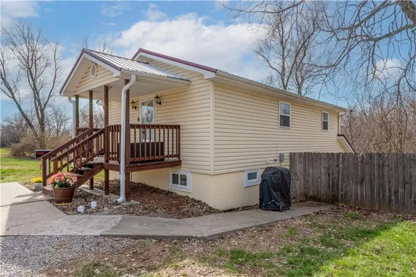 $182,000 | 705 North Adams Avenue, Knob Noster, MO 65336