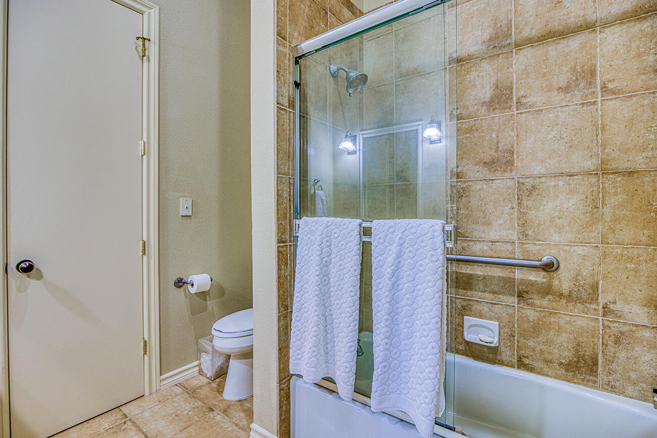656 Cox Road El Paso, TX 79932 - Photo 29 of 74 4th Bedroom Bath
