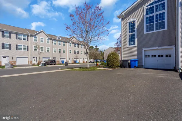 $499,999 | 126 Melanie Way, Manahawkin, NJ 08050