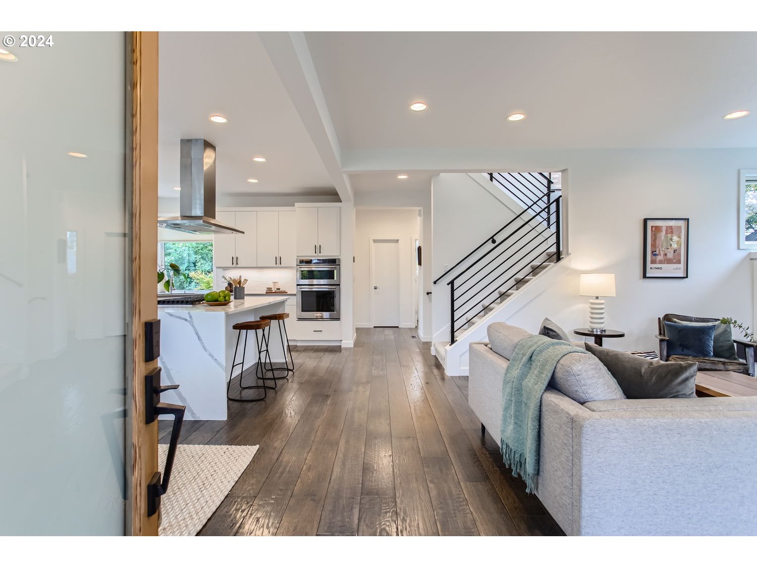 5045 Southeast Ramona Street Portland, OR 97206 - Photo 5 of 40 Gallery Image 5