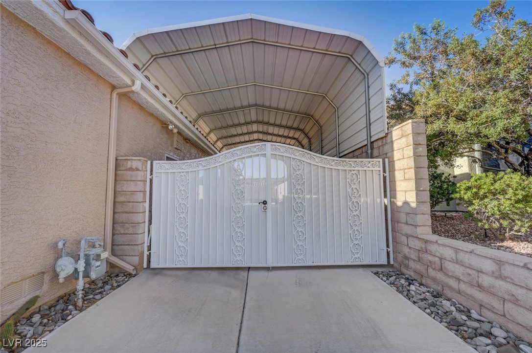 770 Fairway Drive Boulder City, NV 89005 - Photo 4 of 61 View of gate