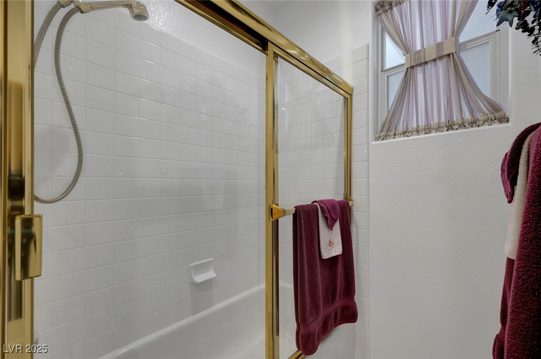 770 Fairway Drive Boulder City, NV 89005 - Photo 44 of 61 Full bathroom featuring bath / shower combo with glass door
