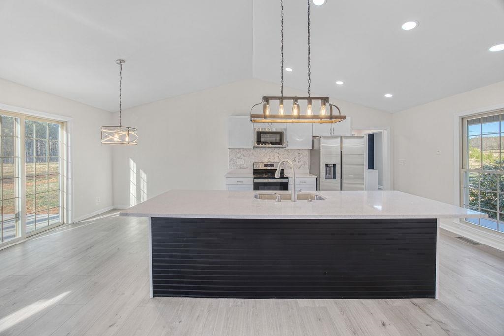 4760 Cockrell Road Greer, SC 29651 - Photo 7 of 37