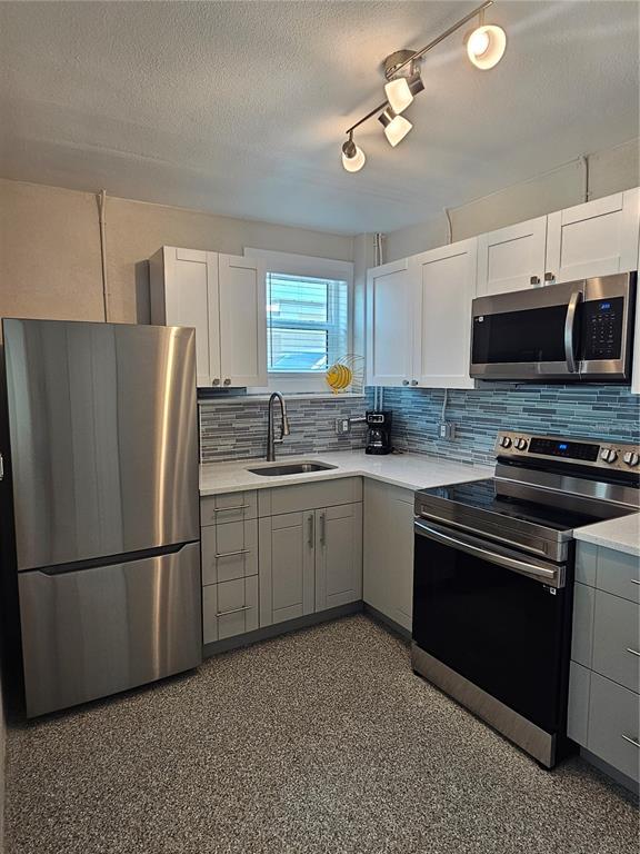 14135 Palm Street Madeira Beach, FL 33708 - Photo 12 of 82