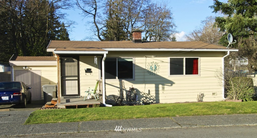 2404 Northeast 9th Place Renton, WA 98056 - Photo 1 of 13