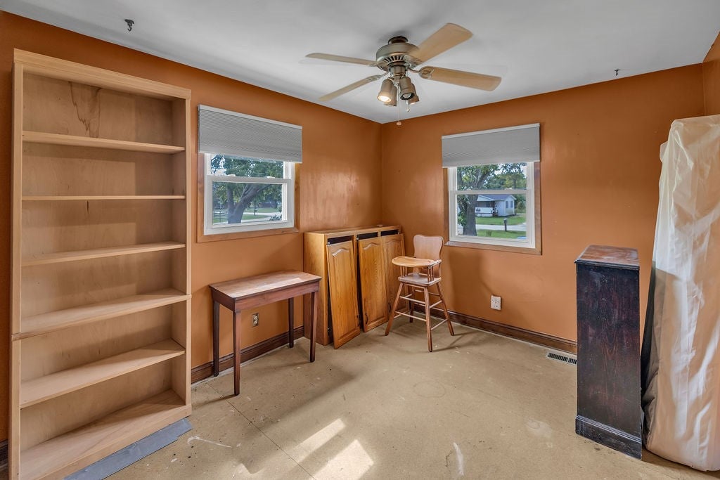 2510 South Twin Bridge Road Decatur, IL 62521 - Photo 17 of 29 Gallery Image 17
