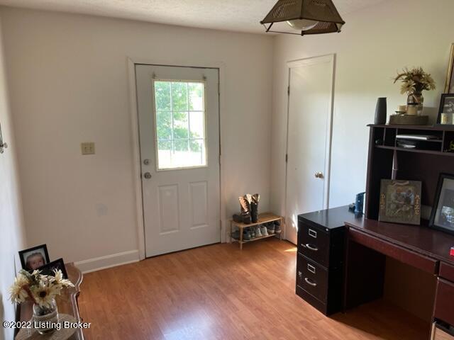 915 Penny Winkle Road Pleasureville, KY 40057 - Photo 10 of 35 IMG_1544