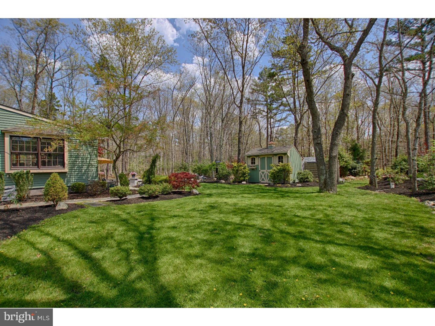2 Carolyn Lane Southampton, NJ 08088 - Photo 3 of 25 Exterior Side