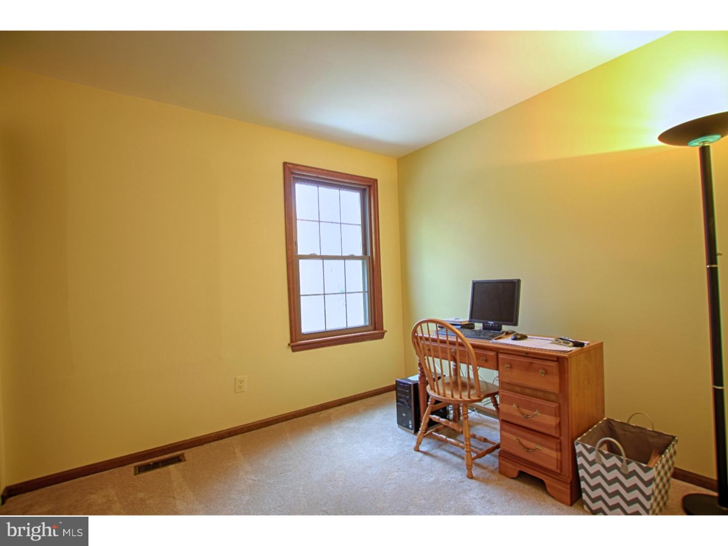 2 Carolyn Lane Southampton, NJ 08088 - Photo 22 of 25 Bedroom 3