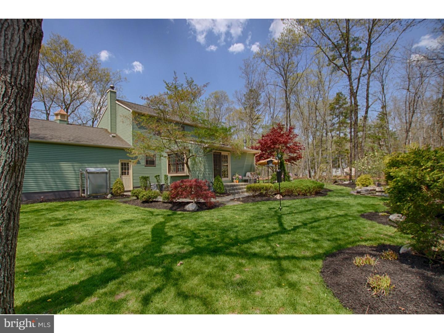 2 Carolyn Lane Southampton, NJ 08088 - Photo 4 of 25 Exterior Back
