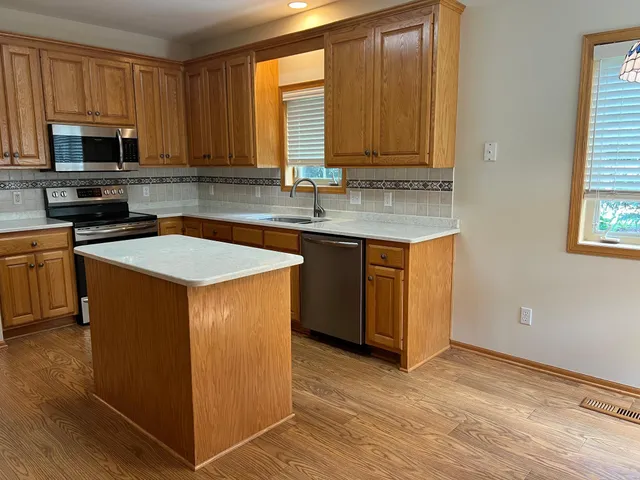 $388,000 | 1525 Pine Pointe, White Bear Lake, MN 55110