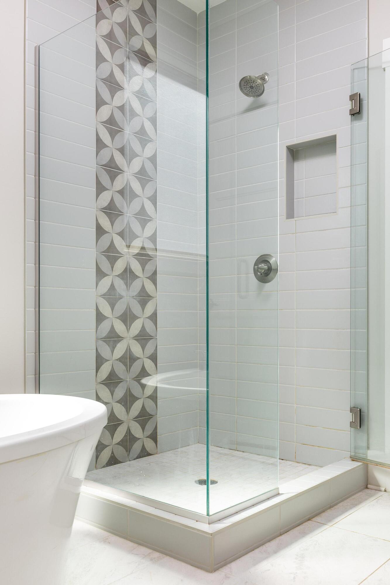 10607 Flicker Way Apison, TN 37302 - Photo 19 of 40 Primary Bath