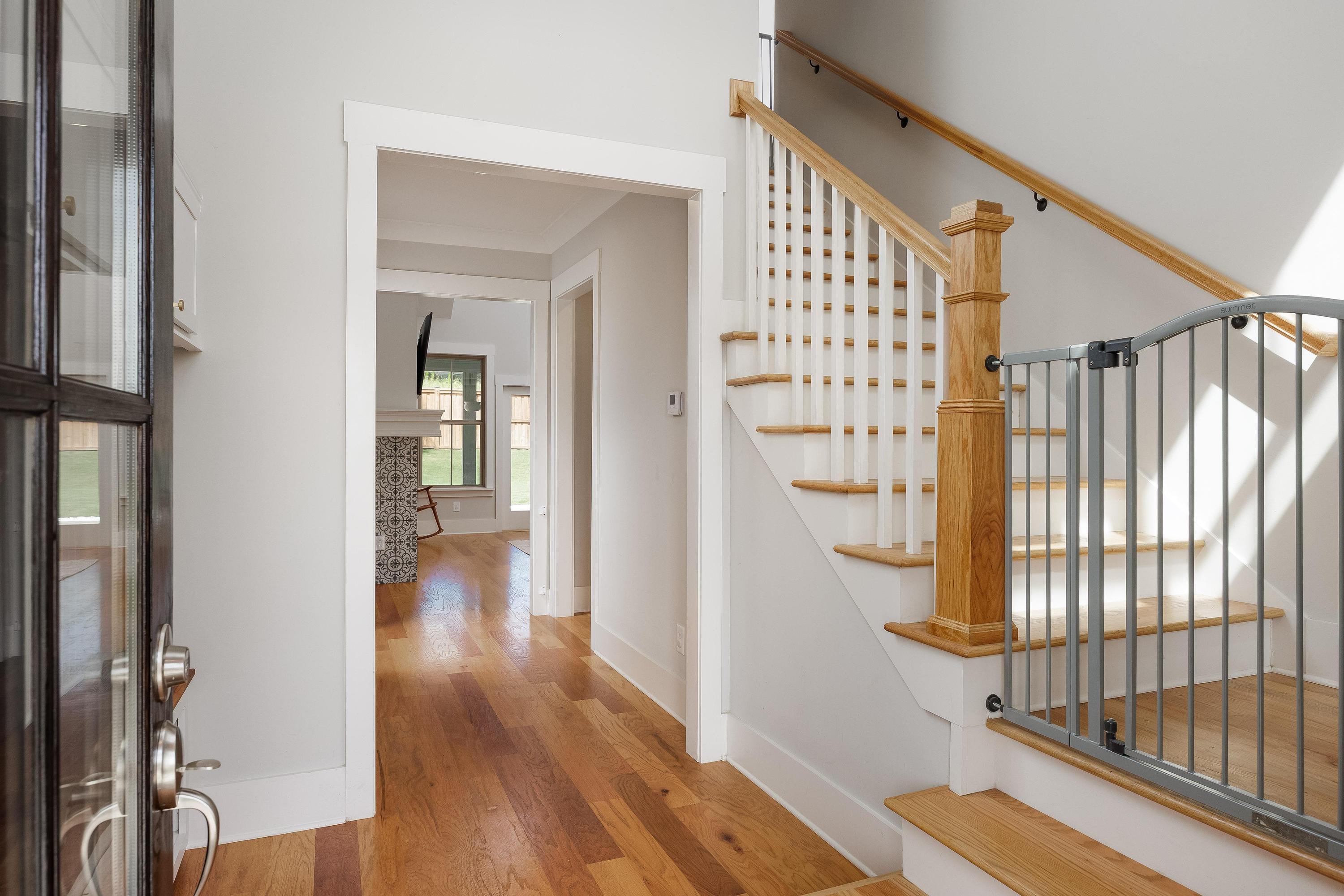 10607 Flicker Way Apison, TN 37302 - Photo 6 of 40 Foyer