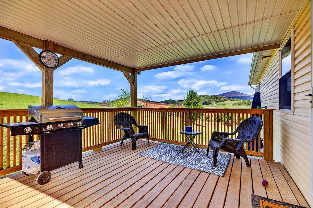 2099 Mountain Valley Road Keezletown, VA 22832 - Photo 8 of 53
