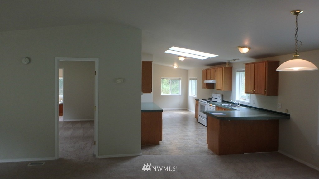 9508 North Cedarvale Loop Road Arlington, WA 98223 - Photo 11 of 25 Gallery Image 11