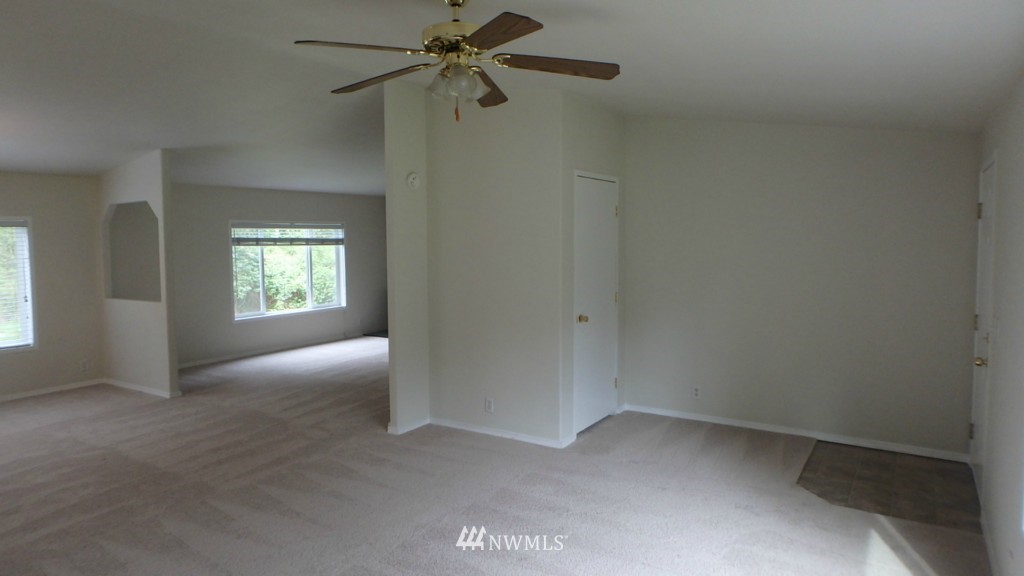 9508 North Cedarvale Loop Road Arlington, WA 98223 - Photo 8 of 25 Gallery Image 8