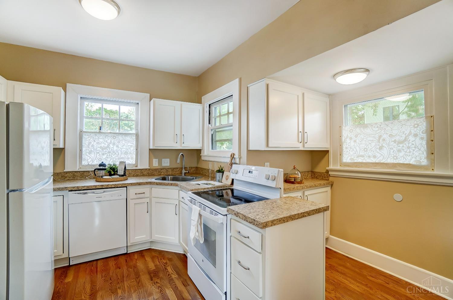 2905 Madison Road Cincinnati, OH 45209 - Photo 22 of 55 Gallery Image 22