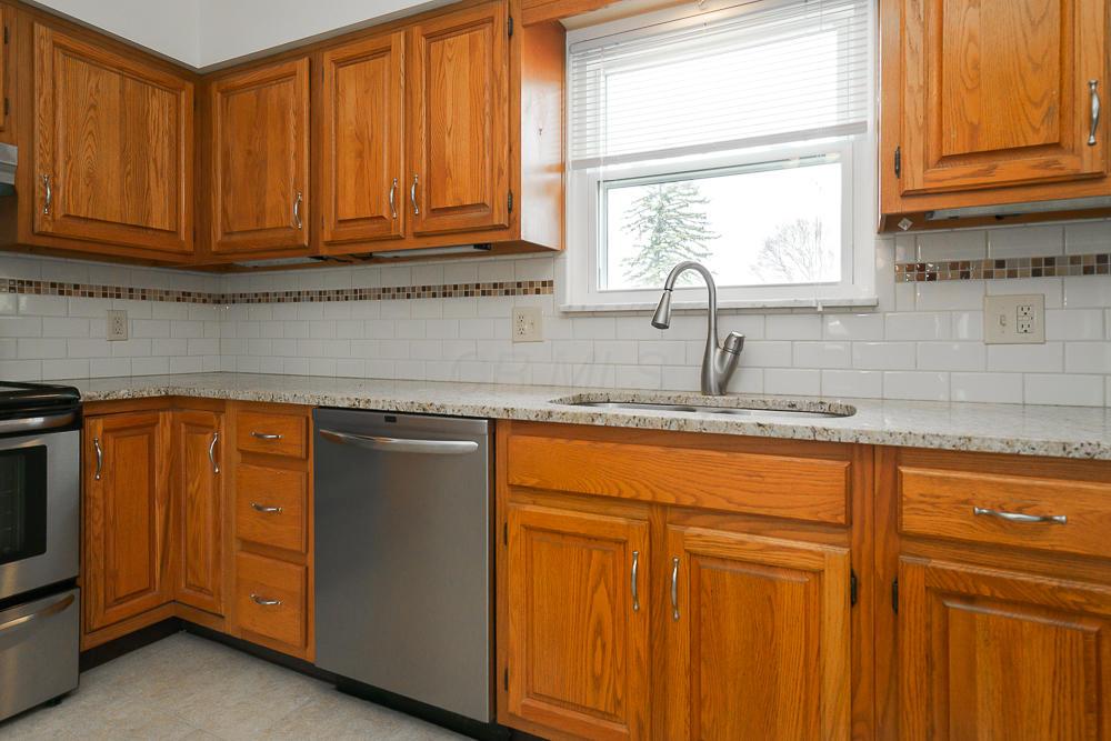 2731 Montcalm Road Columbus, OH 43221 - Photo 5 of 16