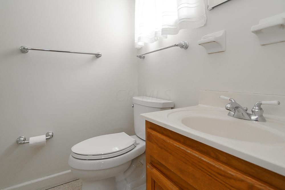 2731 Montcalm Road Columbus, OH 43221 - Photo 10 of 16