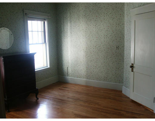 29 Chardon Road Medford, MA 02155 - Photo 8 of 21 Gallery Image 8
